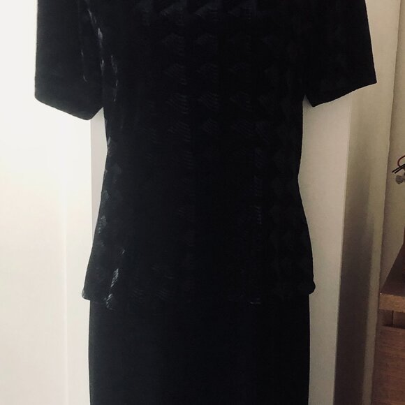 Algo Vintage Black Velvet Dress / Nightwear / Cocktail Dress Size 12 Canada - Picture 9 of 9